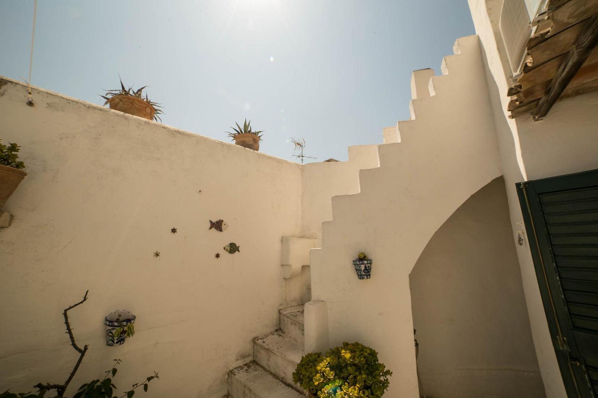 4 Balconi House-San Gregorio Palazzo Unico Vista Mare Gallipoli Exterior foto